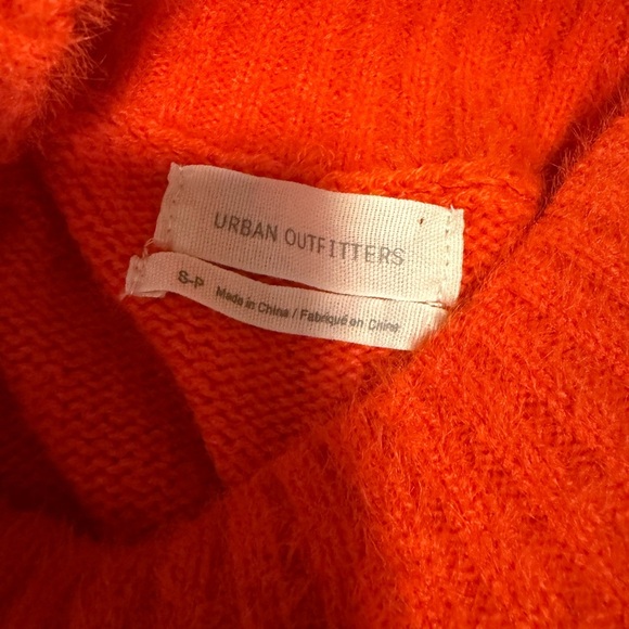 Urban Outfitters Orange Cowl Neck Cropped Sweater Small - Picture 5 of 8
